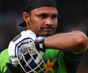 Imran Farhat retires from cricket after 24-year career
