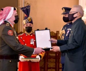 President Alvi confers award on Jordan’s military chief