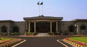 IHC suspends Imran Khan’s arrest warrants in Toshakhana case