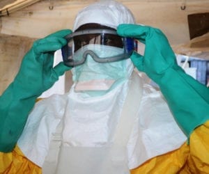 Guinea tracks potential Ebola contacts to overcome new outbreak