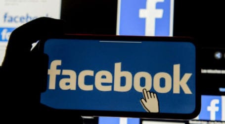 Facebook blocks news content in Australia