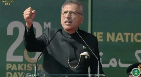 President Alvi felicitates country on Independence Day