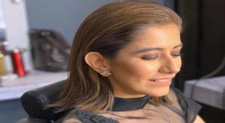 I really like my skin: Syra Yousaf claps back at haters after unfiltered snap