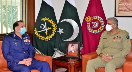COAS Gen Bajwa congratulates PAF chief on assuming command