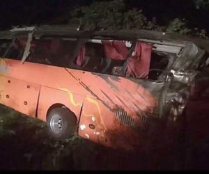 At least 13 passengers dead as speeding coach overturns near Sukkur