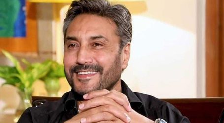 Adnan Siddiqui receives another jab of COVID-19 vaccine