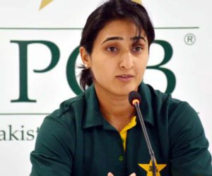 Bismah Maroof retains top category central contract