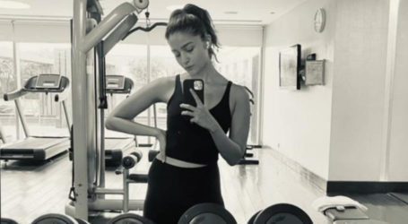 Alia Bhatt shares a glimpse of her healthy start to the day
