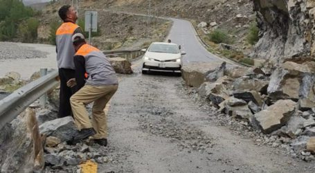 GB’s Karakoram Highway cleared of landslides after three-day closure