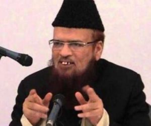 Religious scholar Mufti Taqi Usmani survives knife attack