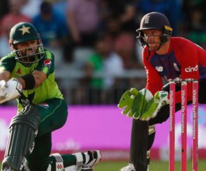 Pakistan set 167 run target for England in 4th T20