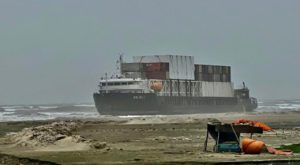 The Hang Tong Ship got stuck a few kilometres from Karachi’s Sea View coast.
