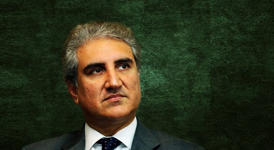 Shah Mehmood Qureshi was welcomed by the Pakistani Ambassador to Turkmenistan and senior officials of the Turkmen Foreign Ministry. (Photo: Khyber News)