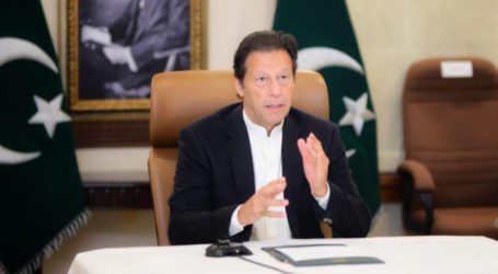 PM Khan urges nation to side with truth on Ashura