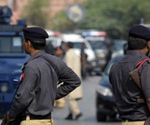 Sindh govt to raise salaries of lower-grade police personnel