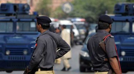 Sindh govt to raise salaries of lower-grade police personnel
