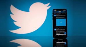 Twitter has launched a new feature that allows star users to make money off their feeds. Source: AFP/ Yahoo News.