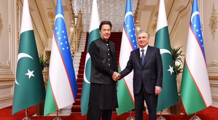 Prime Minister Imran Khan and President of Uzbekistan Shavkat Mirziyoyev met on the sidelines SCO Summit. Source: APP