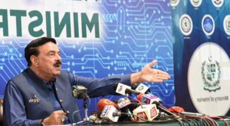 Government faces no threat from ‘worthless’ opposition: Sheikh Rashid