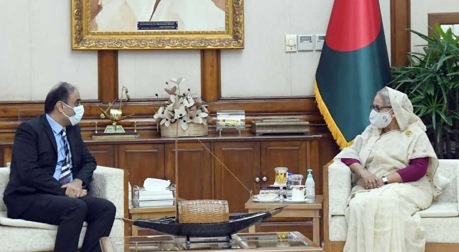 Pakistan's ambassador to Bangladesh meets PM Sheikh Hasina. (Twitter)