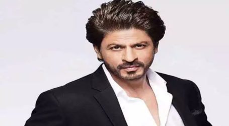Celebs come forward to support SRK as brands stop featuring him