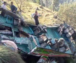 Bus heading towards Rawalpindi falls into gorge,18 dead