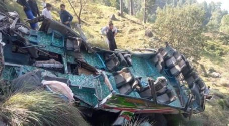 Bus heading towards Rawalpindi falls into gorge,18 dead