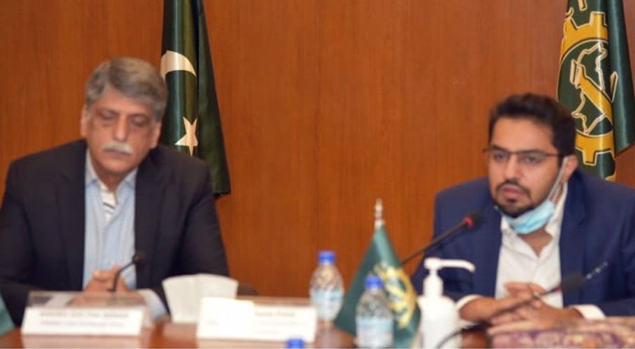 Nasir Hayat Magun says lack of investment is lagging behind Pakistani cities in economic and trade development (Photo FPCCI)