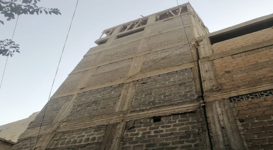 Everywhere you look in Karachi, high-rise buildings make the city a jungle of concrete. (Photo: Scroll In)