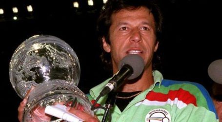 PM Imran Khan wins international sports personality award