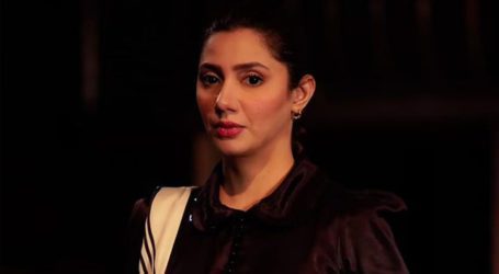 Mahira Khan is disappointed at Saudi Airlines for misplacing her luggage