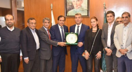 FPCCI hosts Ambassador Farhadov traders for textiles, edibles and IT exports to Azerbaijan