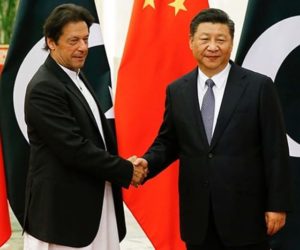 PM Imran Khan meets Chinese President in Beijing