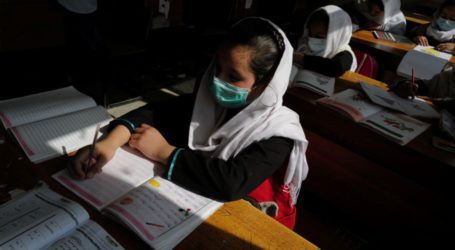 UNSC asks Taliban to allow Afghan girls attend school