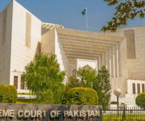 SC to hear suo moto notice on political situation today