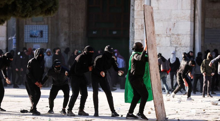 At least 152 Palestinians were injured in clashes with Israeli riot police. Source: Reuters. 