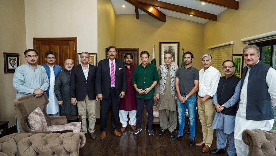 Imran Khan met as delegation of the Council of Pakistan Newspaper Editors (CPNE). Source: FILE.