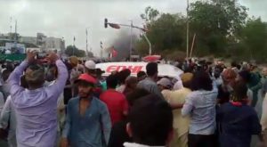 Police, PTI supporters clash at Karachi’s Numaish