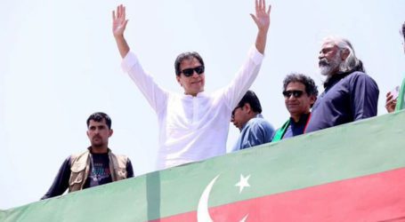Imran announces countrywide protest against hike in petrol prices
