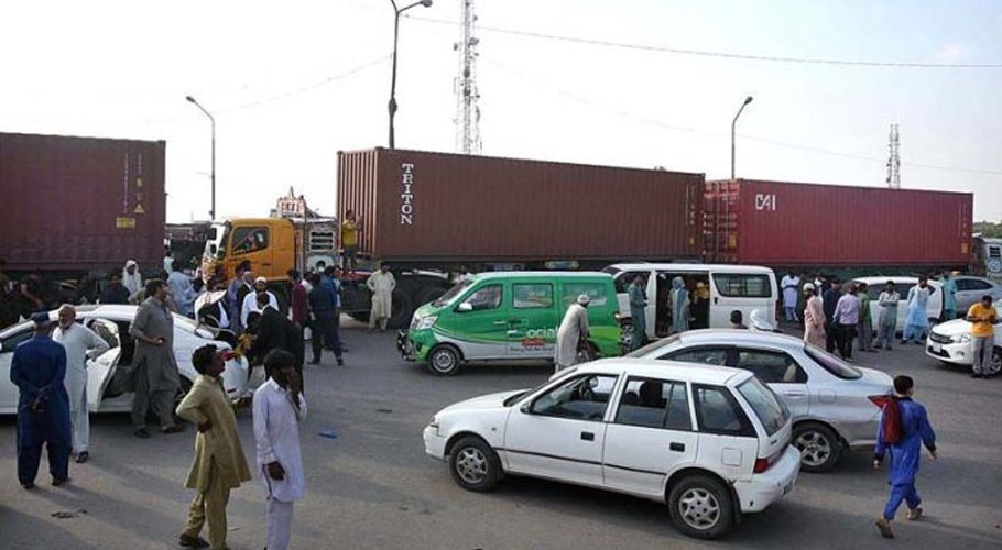 Authorities have closed all entry and exit points to the Eed Zone. Source: APP.