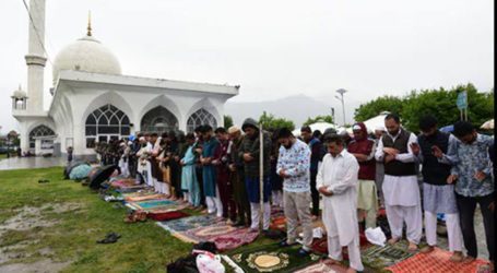 PM denounces banning Eid prayer gatherings in IoK