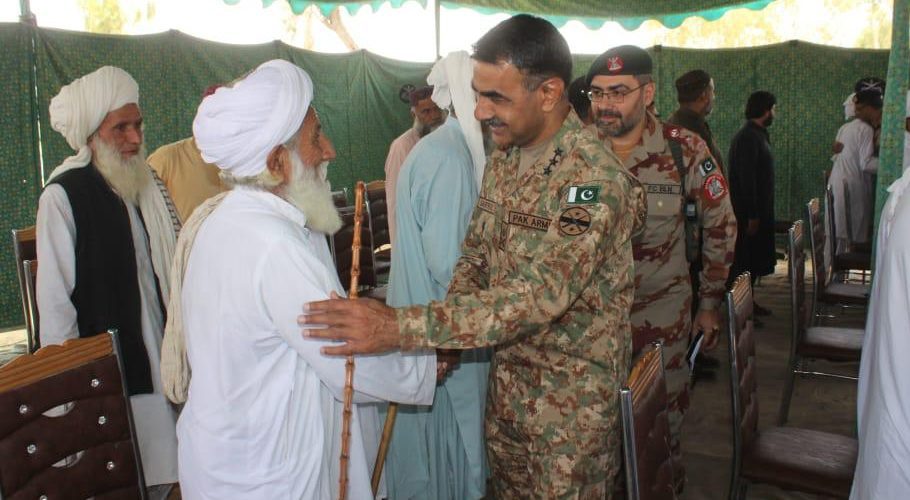 Commander Quetta Corps Lt Gen Sarfraz Ali visited Pir Koh, Dera Bugti. Source: Twitter.