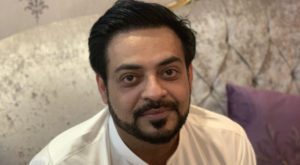 Amir Liaquat Hussain's children Dua Amir and Ahmed have denied the autopsy of their father. (Photo: ProPakistani)