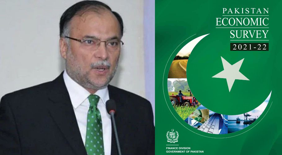 Ahsan Iqbal said CPEC projects will be completed speedily. Source: Online.