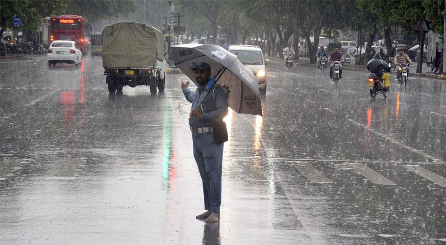 Karachi may receive heavy rain today evening: PMD