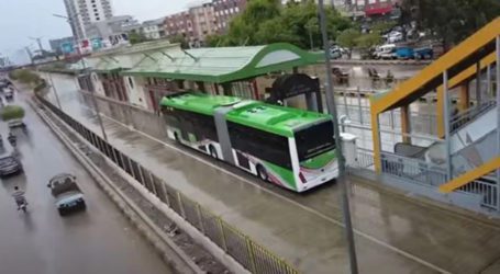 Green bus service suspended in Karachi due to heavy rain