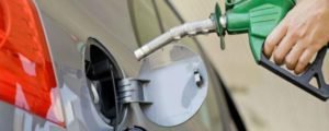 Govt keeps petrol price unchanged despite OGRA's recommendation for cut