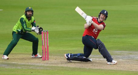 Third T20: England set 222 run target for Pakistan
