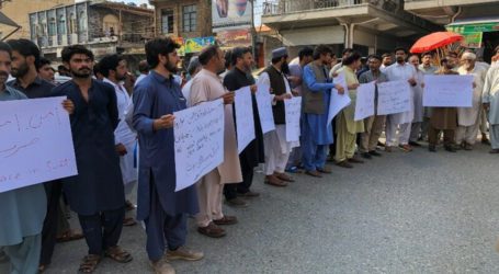 Death toll of Swat blast rises to 10, citizens protest against terrorism