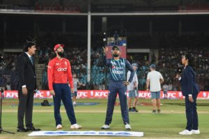 Pakistan win toss, opt to bowl first against England in decisive 7th T20